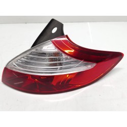 Right central rear light Renault Megane III hatchback (BZ0/1_, B3_) | Becerril Scrap Yard