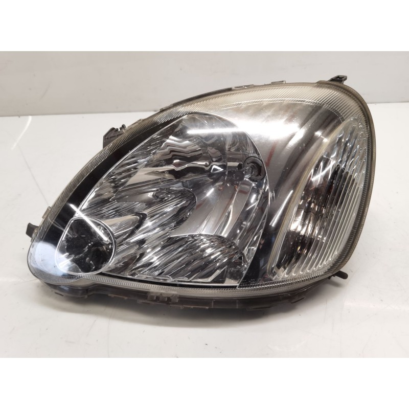 Left rear fog light Toyota Yaris (_P1_) | Becerril Scrap Yard