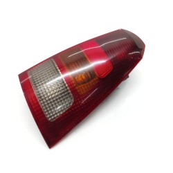 Right central rear light Ford Focus I turnier (dnw) | Becerril Scrap Yard
