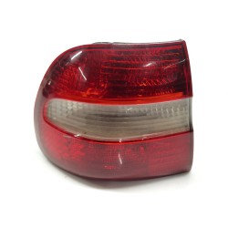 Recambio de piloto trasero izquierdo para volvo v40 station wagon (645) 1.9 di referencia OEM IAM   