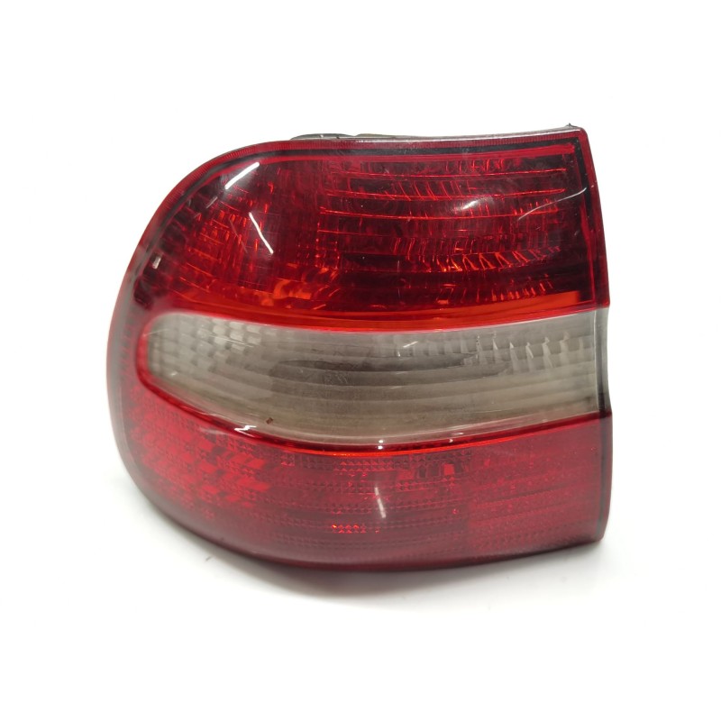 Recambio de piloto trasero izquierdo para volvo v40 station wagon (645) 1.9 di referencia OEM IAM   