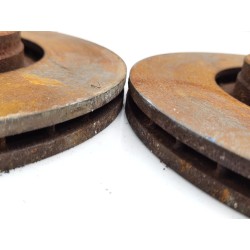 Front brake disc Volkswagen Bora I (1J2) | Becerril Scrap Yard