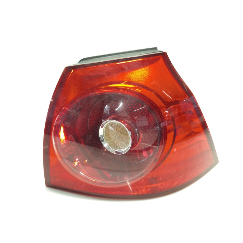 Right central rear light Volkswagen Golf V (1K1) | Becerril Scrap Yard