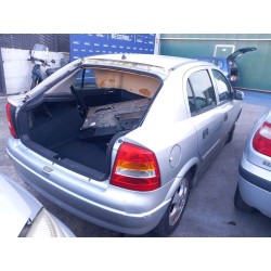 opel astra g hatchback (t98) del año 2001
