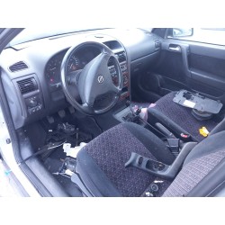 opel astra g hatchback (t98) del año 2001