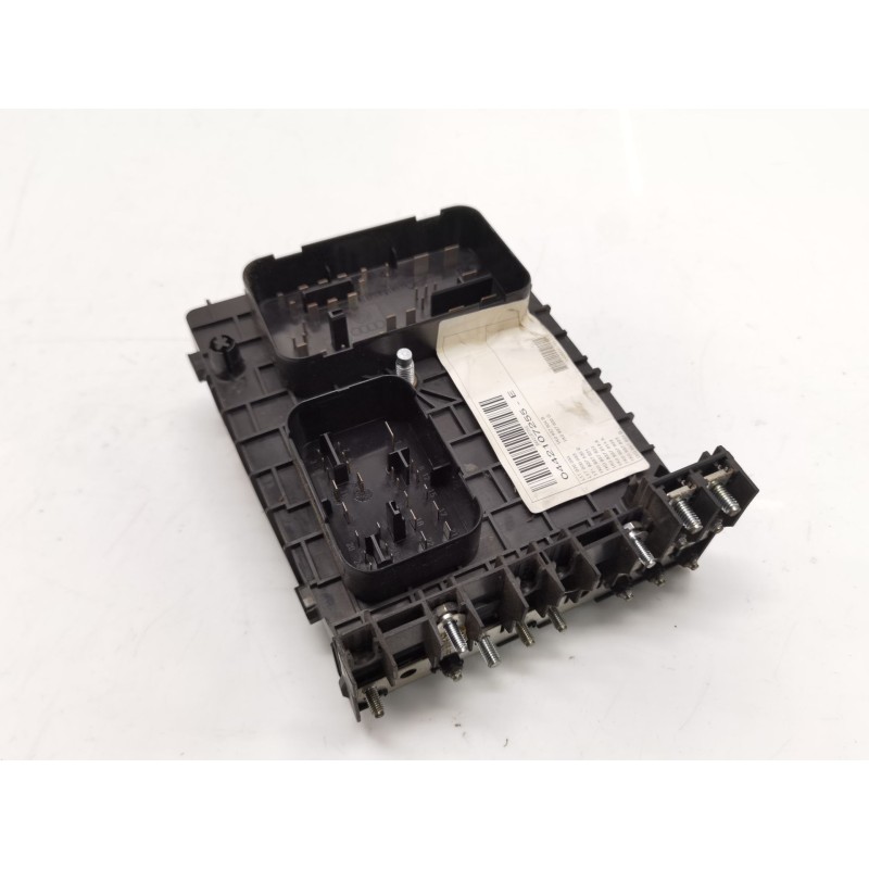 Boîte de relais / fusibles Volkswagen Touran (1T1, 1T2) | Desguace Becerril