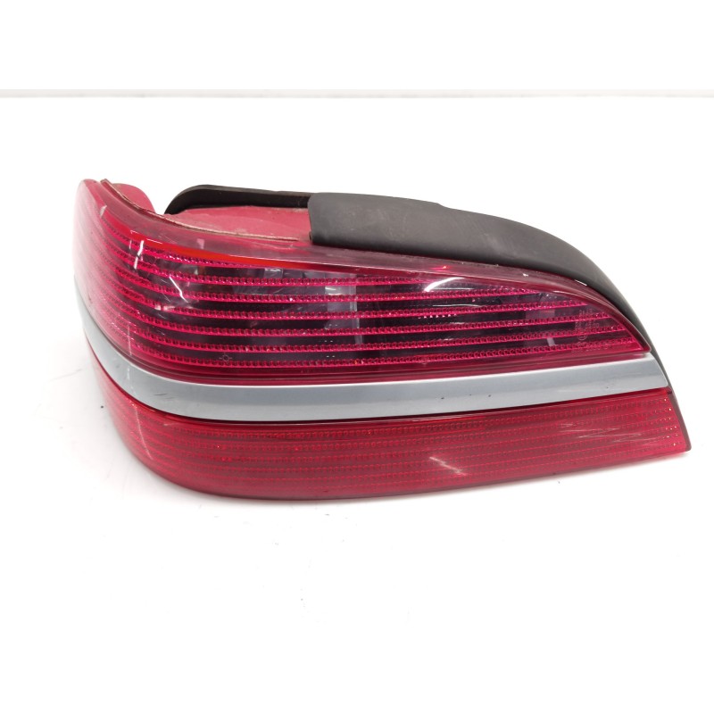 Feu arrière central gauche Peugeot 406 (8B) | Desguace Becerril