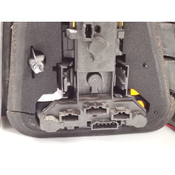 Feu arrière central gauche Volkswagen Golf IV (1J1) | Desguace Becerril