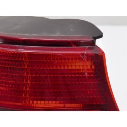 Right central rear light Volkswagen Golf IV (1J1) | Becerril Scrap Yard