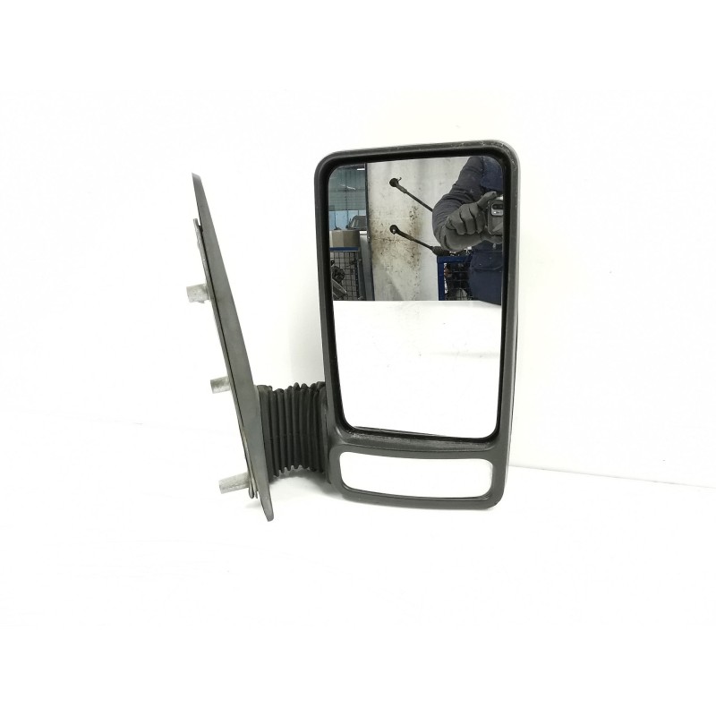 زجاج المرآة الجانبية اليمنى Iveco Daily III furgoneta | Desguace Becerril