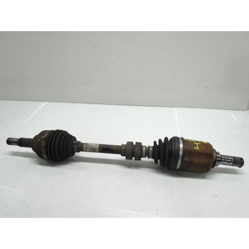 Left front axle Nissan Qashqai I (J10, NJ10) | Becerril Scrap Yard
