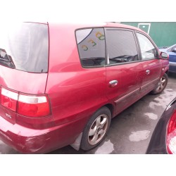 تفكيك Kia carens I monospace (fc, fj) 2.0 CRDi Diesel من عام 2004 بمحرك D4EA