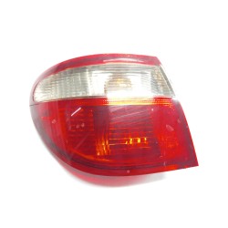 Feu arrière central gauche Nissan Almera II (N16) | Desguace Becerril