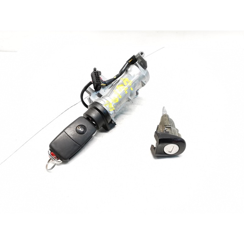 Diebstahlschutzantenne Volkswagen Golf plus V (5M1, 521) | Desguace Becerril