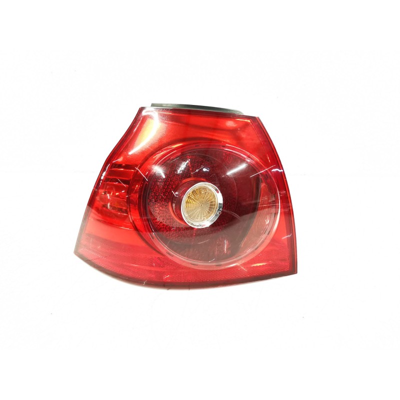 Left central rear light Volkswagen Golf V (1K1) | Becerril Scrap Yard