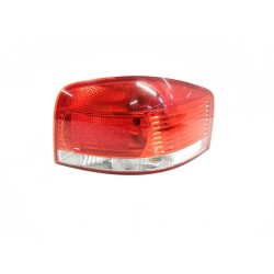 Right central rear light Audi A3 (8P1) | Becerril Scrap Yard