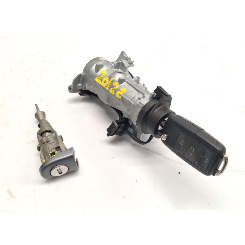 Anti-theft antenna Volkswagen Golf V (1K1) | Becerril Scrap Yard