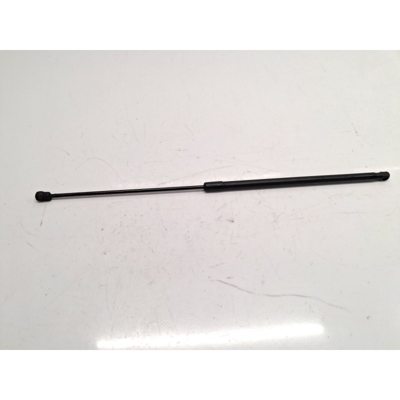 ممتصات غطاء الشنطة Volkswagen Golf V (1K1) | Desguace Becerril