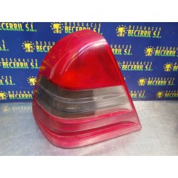 Recambio de piloto trasero izquierdo para mercedes-benz clase c (w202) berlina 250 diesel (202.125) referencia OEM IAM 202820196