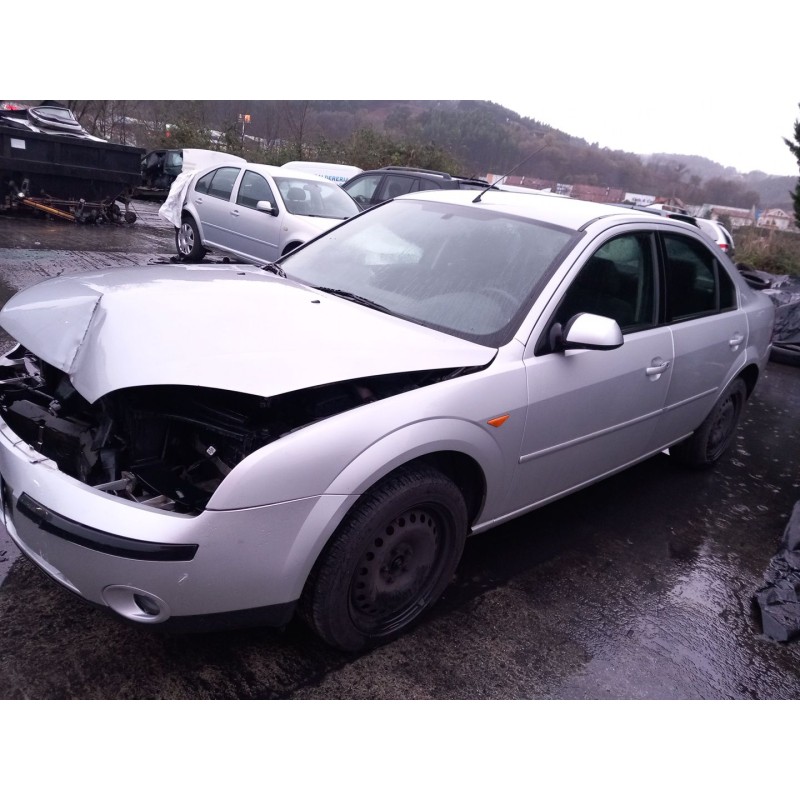 ford mondeo iii sedán (b4y) del año 2001