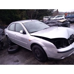 ford mondeo iii sedán (b4y) del año 2001