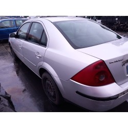 ford mondeo iii sedán (b4y) del año 2001