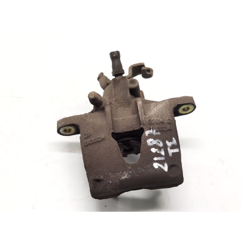 مقبض الفرامل الخلفي الأيسر Ford Mondeo III Sedán (B4Y) | Desguace Becerril