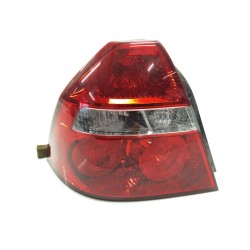 Left central rear light Chevrolet Aveo / kalos Sedán (T250, T255) | Becerril Scrap Yard