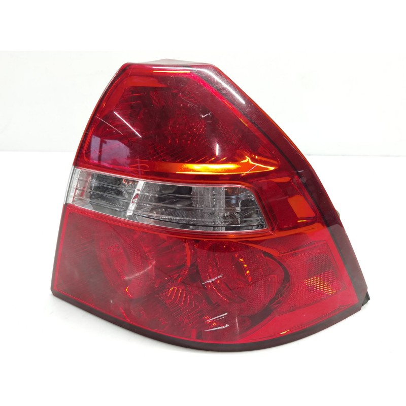 Right central rear light Chevrolet Aveo / kalos Sedán (T250, T255) | Becerril Scrap Yard