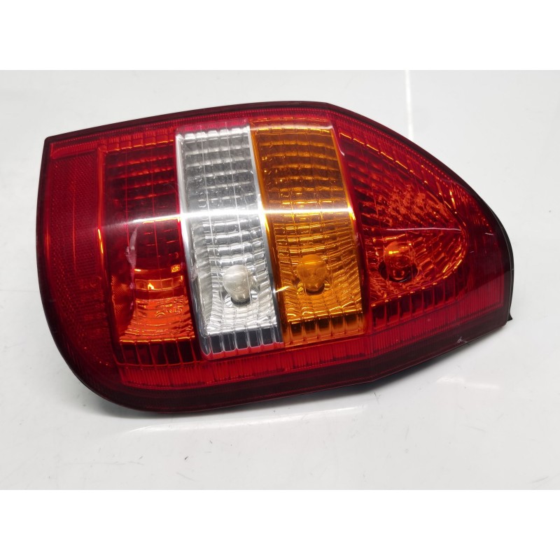 Right central rear light Opel Zafira / zafira family b (A05) | Becerril Scrap Yard