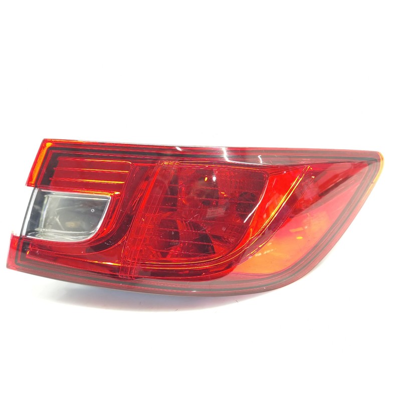Right central rear light Renault Clio IV (BH_) | Becerril Scrap Yard
