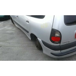 تفكيك Renault espace /grand espace (JE0) 2.2 dT RT Espace Diesel من عام 1998 بمحرك G8T