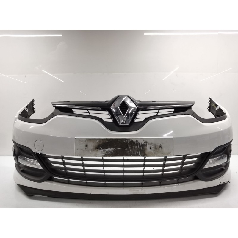 Recambio de paragolpes delantero para renault megane iii hatchback (bz0/1_, b3_) 1.2 tce (bz2b, bz11) referencia OEM IAM   