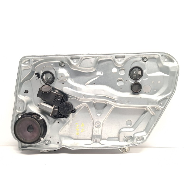 Recambio de elevalunas delantero derecho para volkswagen passat b5.5 variant (3b6) 2.0 referencia OEM IAM 3B4837756D  