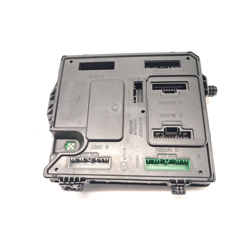 قطعة غيار BSM (Boîtier de Servitude Moteur) Renault Megane III hatchback (BZ0/1_, B3_) | Desguace Becerril