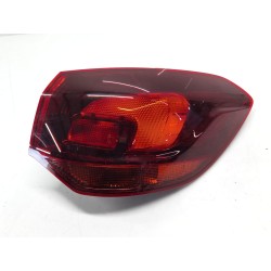 Right central rear light Opel Astra j sports tourer (P10) | Becerril Scrap Yard