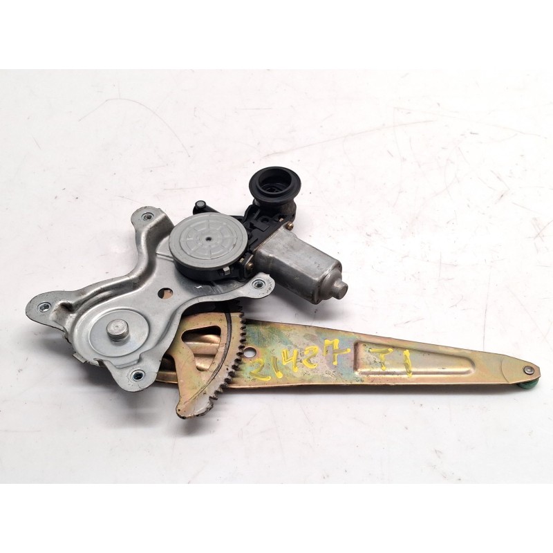 صفيف نافذة الزجاج الأمامي الخلفي الأيسر Toyota Rav 4 II (_A2_) | Desguace Becerril