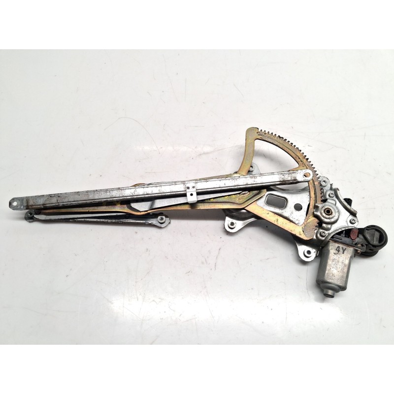 صفيف نافذة الزجاج الأمامي الخلفي الأيسر Toyota Rav 4 II (_A2_) | Desguace Becerril