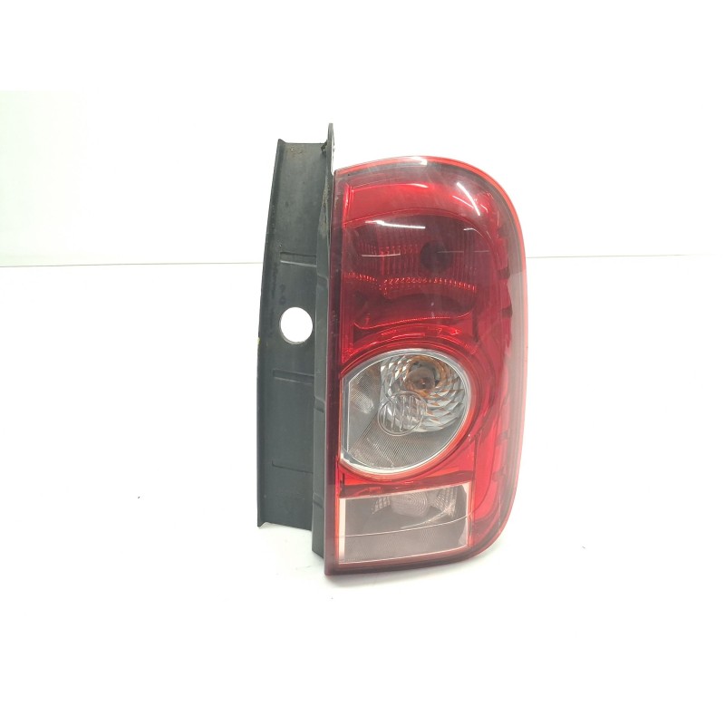 Right central rear light Dacia Duster (HS_) | Becerril Scrap Yard