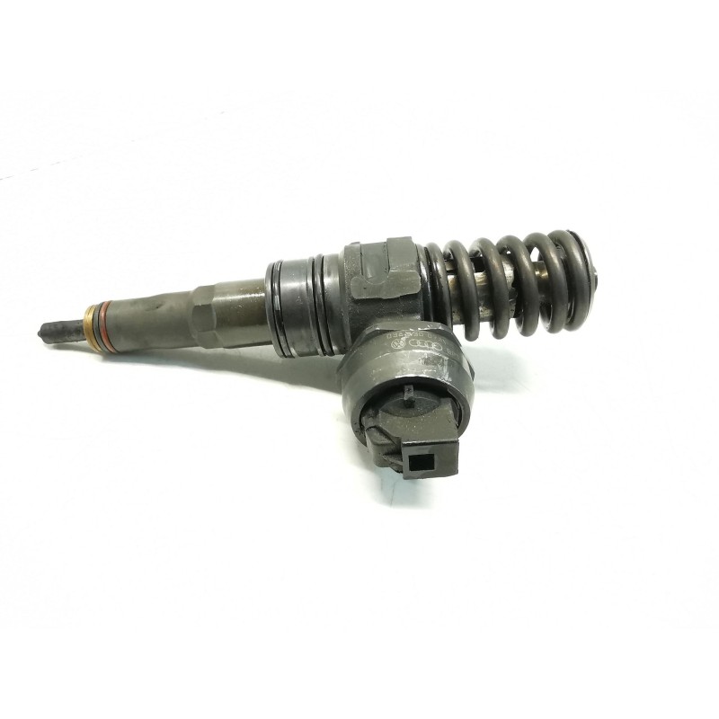 Recambio de inyector para volkswagen golf v (1k1) 1.9 tdi referencia OEM IAM 038130073BN 0414720313 