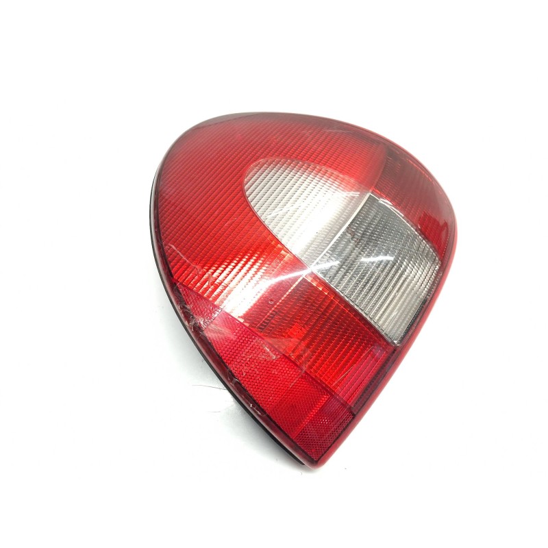Left central rear light Chrysler Voyager IV (rg, rs) | Becerril Scrap Yard