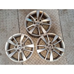 Recambio de juego llantas para skoda octavia iii combi (5e5, 5e6) 2.0 tdi referencia OEM IAM 5E0601025BG  7 X 17 ET 45
