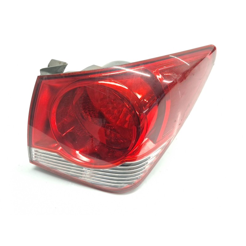 Feu arrière central droit Chevrolet Cruze (J300) | Desguace Becerril