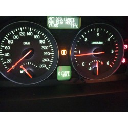 volvo v50 (545) del año 2010