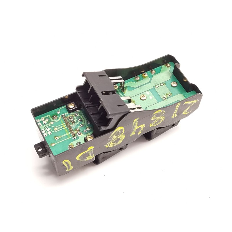 Serrure De Porte Avant Gauche/droite Avec Clés Pour Mazda 323 (1994-1998) - Référence BC5A-76-210A