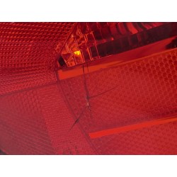 Left central rear light KIA Rio I hatchback (DC) | Becerril Scrap Yard