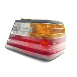 Fanale posteriore centrale destro 124 Sedán (W124) | Desguace Becerril