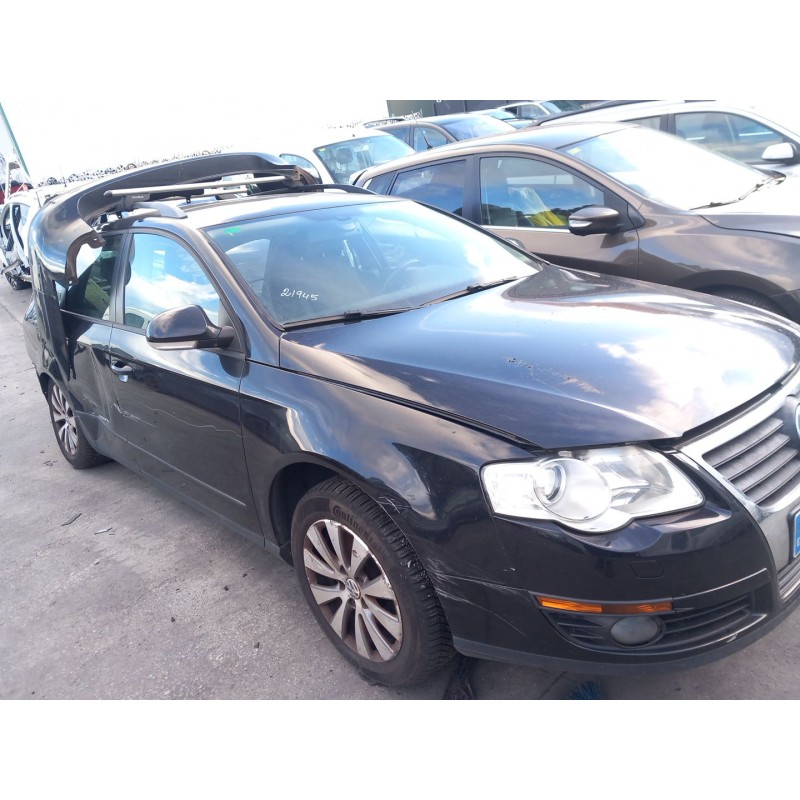 Parts breakdown for Volkswagen passat B6 (3C2) 2.0 TDI Diesel of the year 2009 with engine CBDC