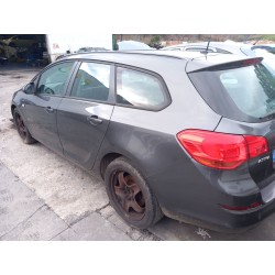 opel astra j sports tourer (p10) del año 2012