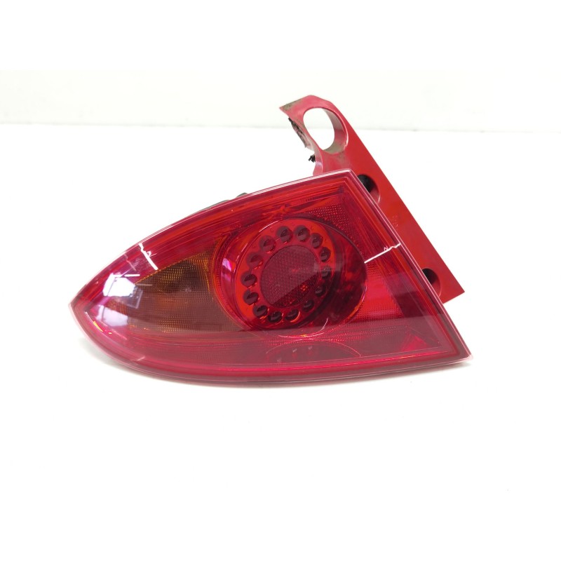 Left central rear light Seat Leon (1P1) | Becerril Scrap Yard